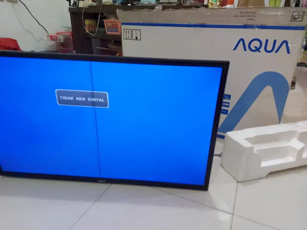 TV 32inch merek AQUA