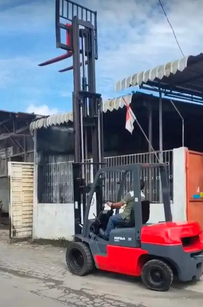 Forklift  Patria threelift 3 ton 5m