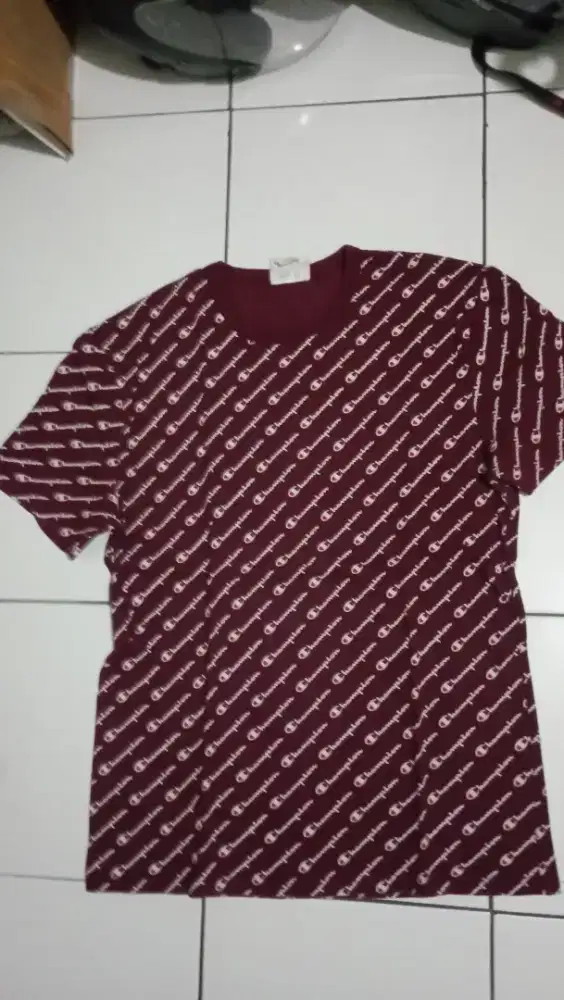 Champion size m,LD: 50cm,kondisi 90%,jual 50k