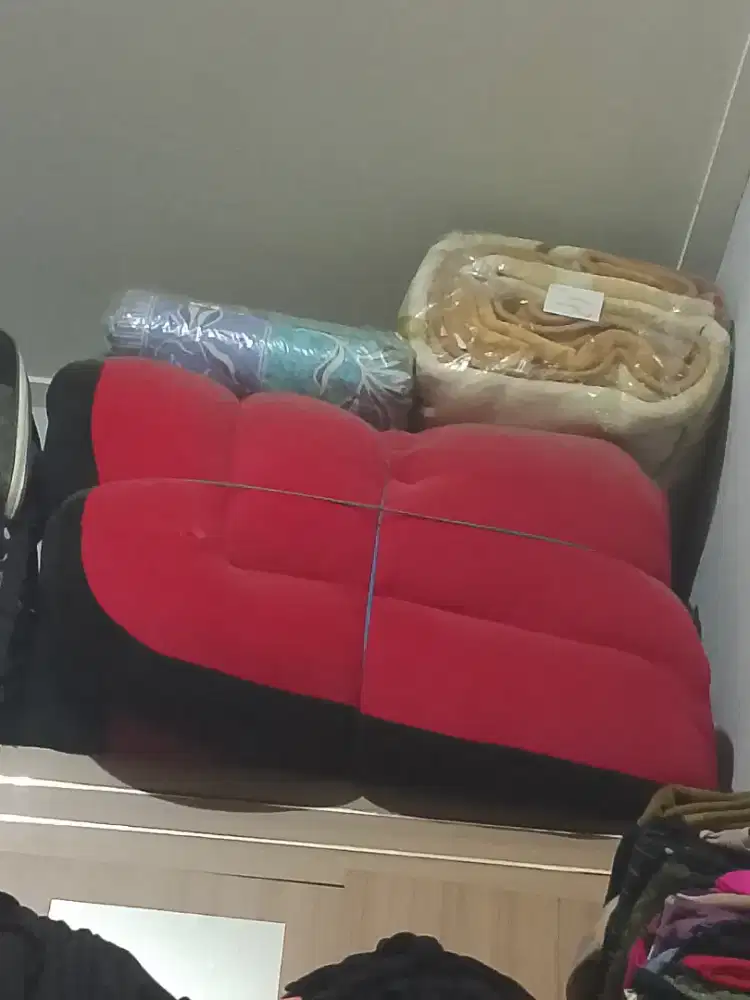 Kasur Lipat Merah
