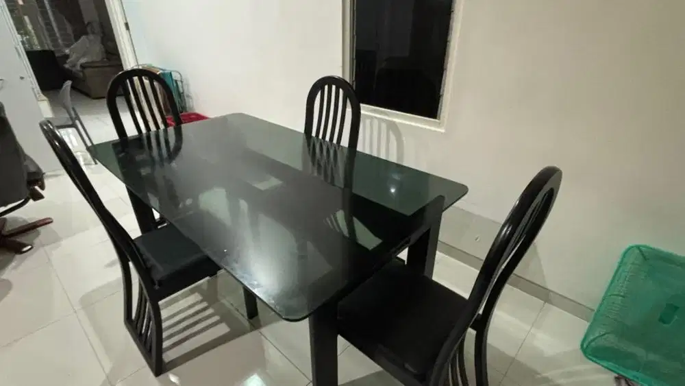 Meja makan set + kursi