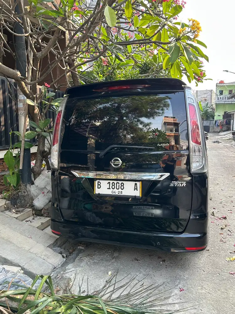 Nissan Serena 2013 Bensin