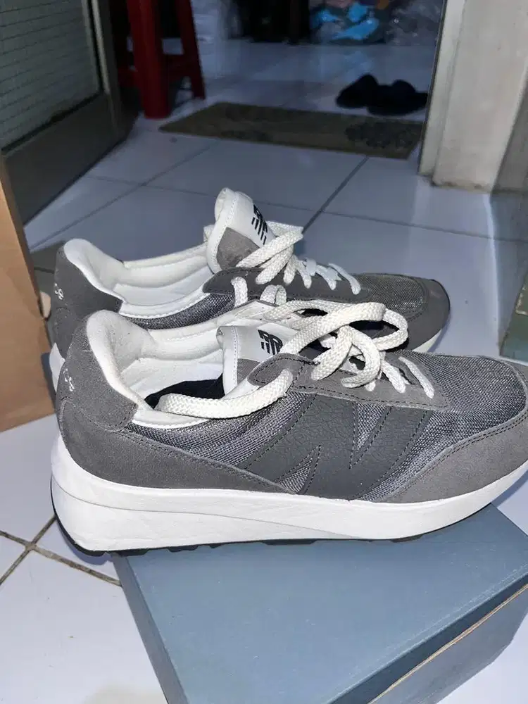 Sepatu new balance