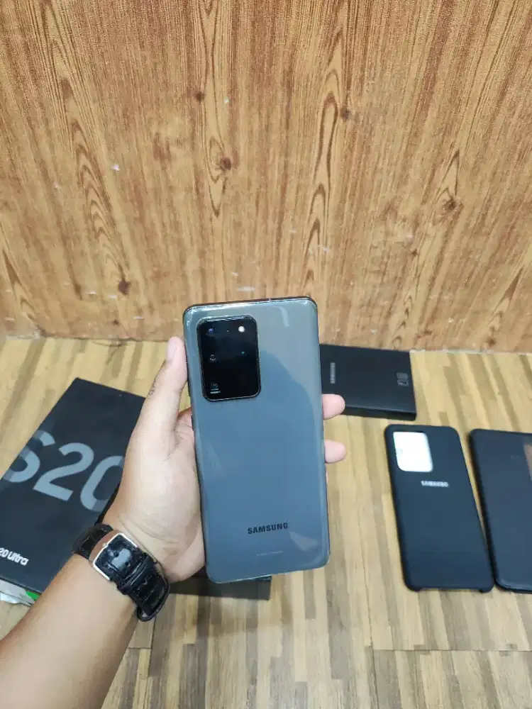 Samsung Galaxy S20 Ultra 12/128GB Sein Sein Murah