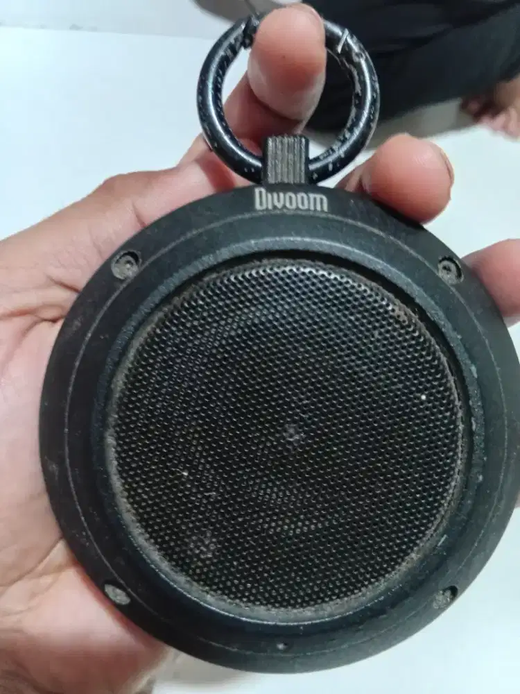 Divoom voombox travel speaker