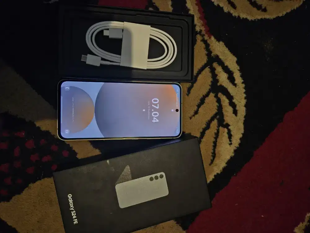 Samsung s24fe ram 8/256