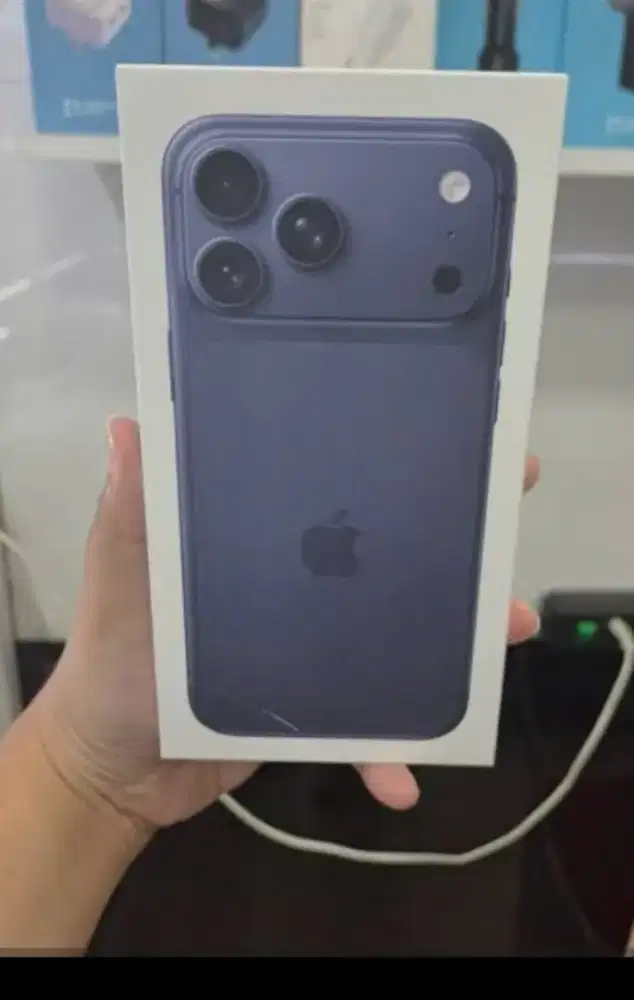 Iphone 17 promax 256 biru
