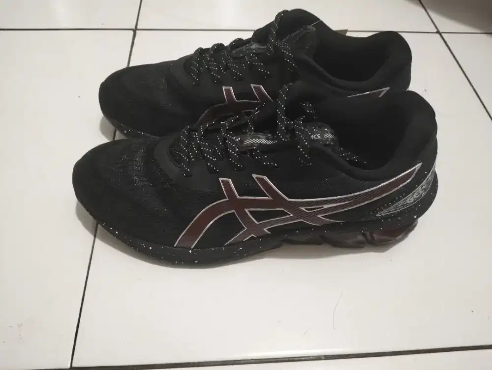 Asics Gel Quantum black red