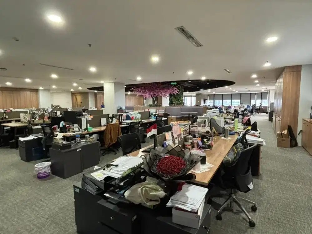 Sewa Kantor Furnish 960 m2 di CFX Tower Gatot Subroto Jaksel