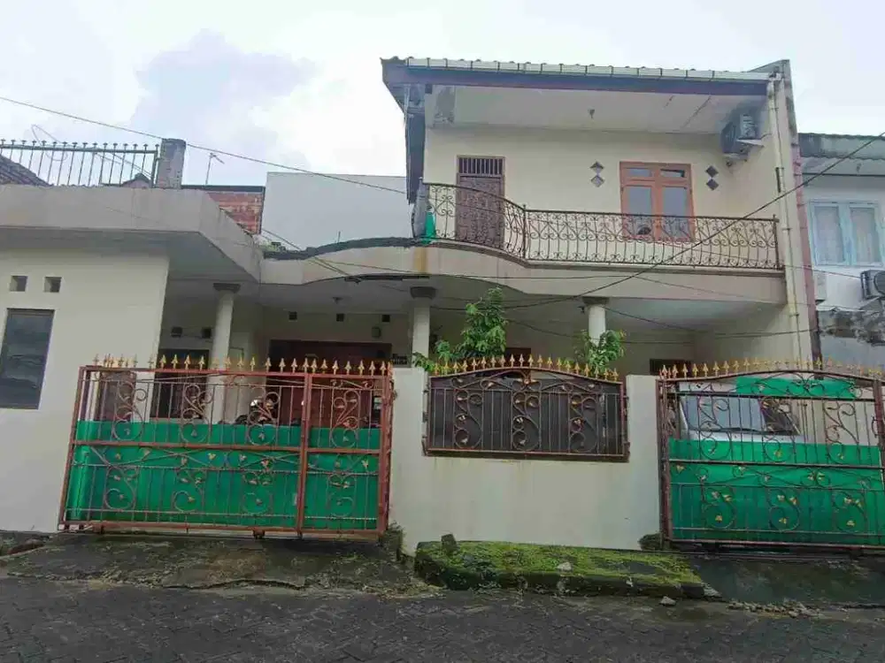 Rumah Strategis di Cluster Graha Raya – Lingkungan Asri & Nyaman Siap Nego