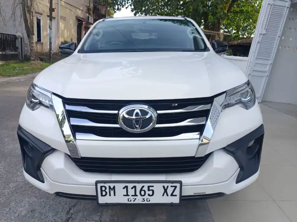 FOTUNER G SOLAR A/T KM40,000