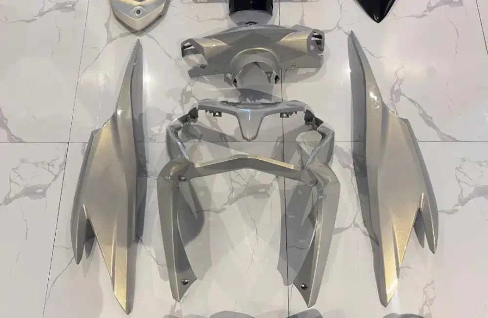 Body Halus Vario 125 Old KZR Grey Lembayung Gold Bahan PU Finishing HS