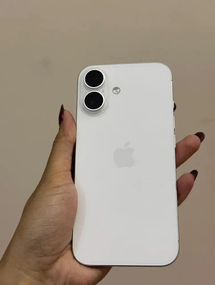 IPHONE 17 256GB IBOX BARU AKTIVASI