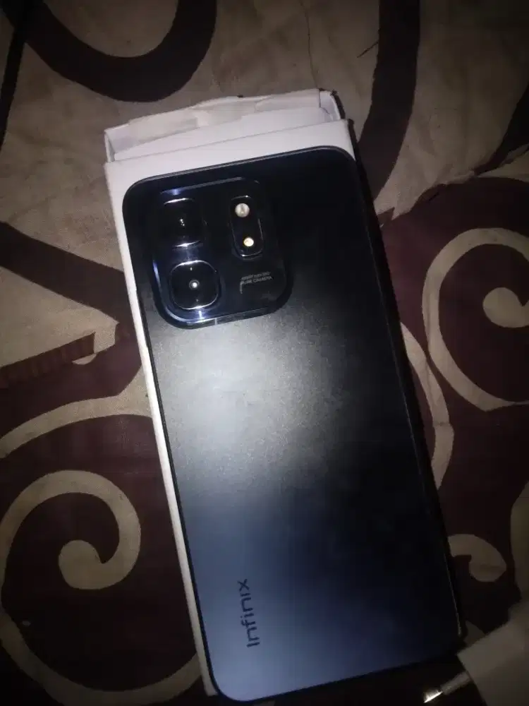 Infinix hot 50i ram6/128