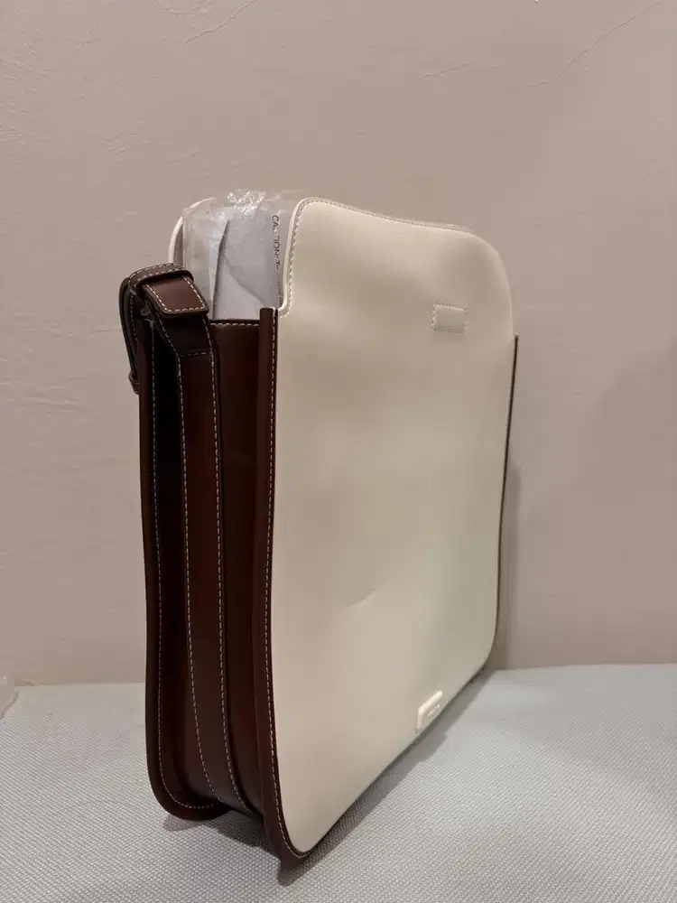 Tas Pedro Tempat Laptop