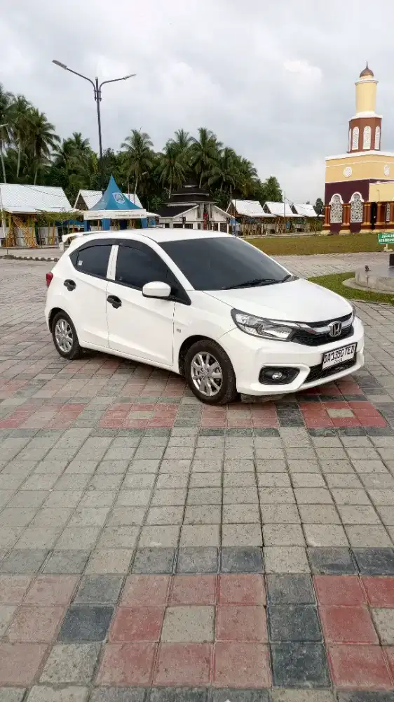 Dijual mobil pribadi Honda Brio metic THN 2019