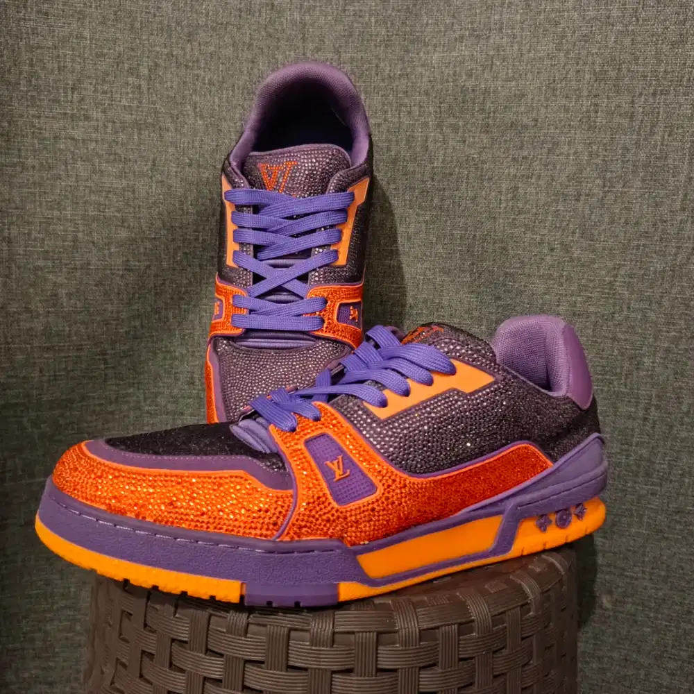 Louis Vuitton #54 LV Like New