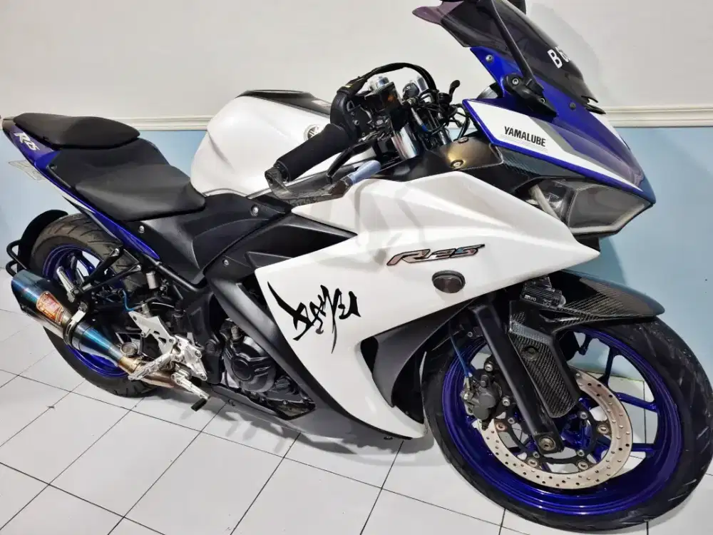 R25 V1 LOW KM ISTIMEWA