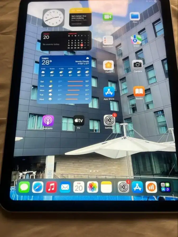 ipad 10 wifi only 64gb LL/A