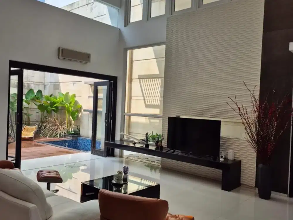 Di Jual Rumah Mewah Bukit Gading Medit