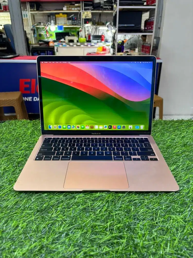 Jual Macbook Air M1 2020 8/256