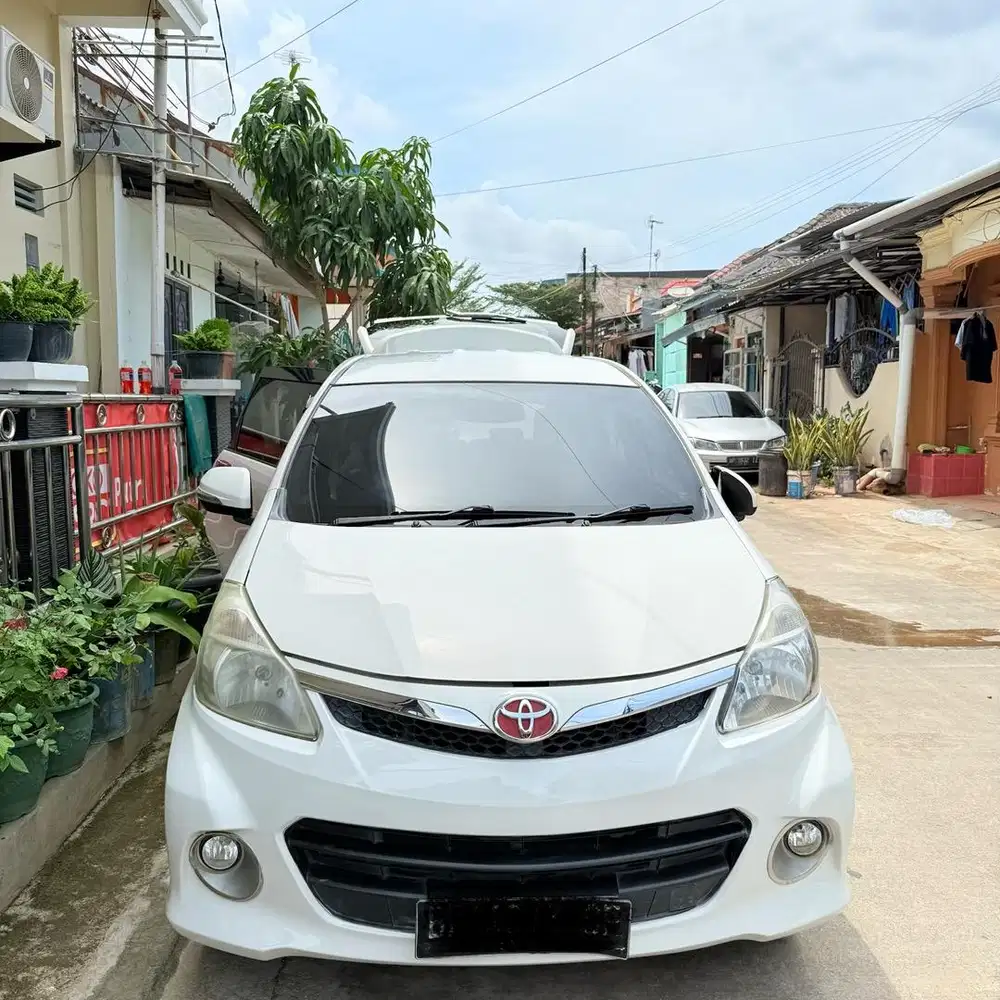 Toyota Avanza Veloz 2014