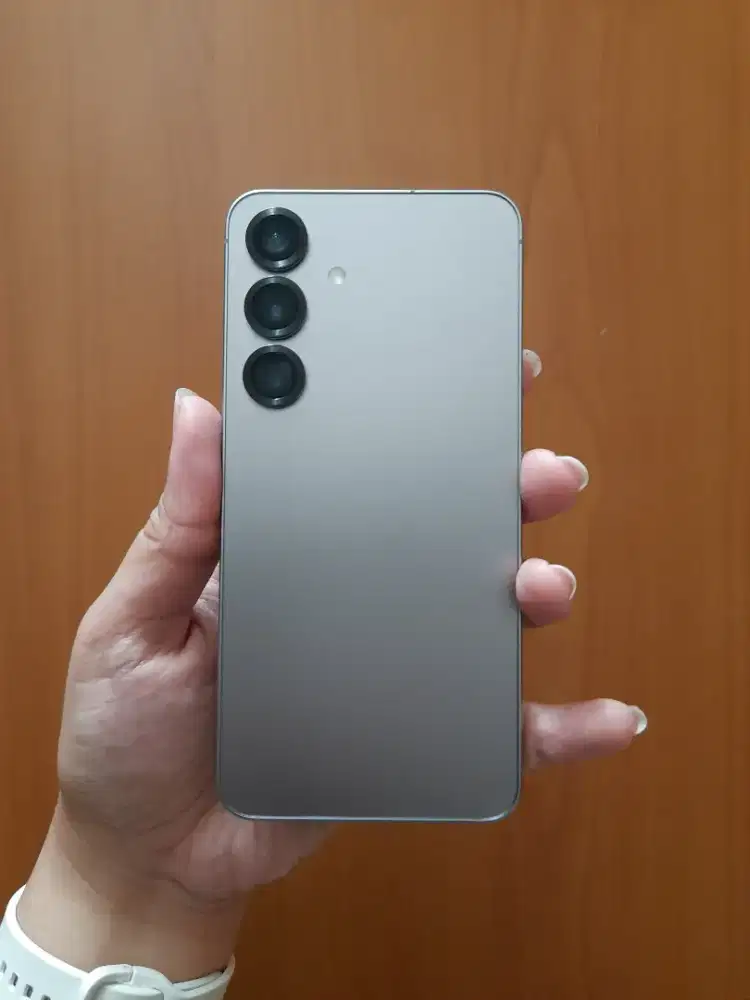 Samsung S25 12/256 GB Resmi