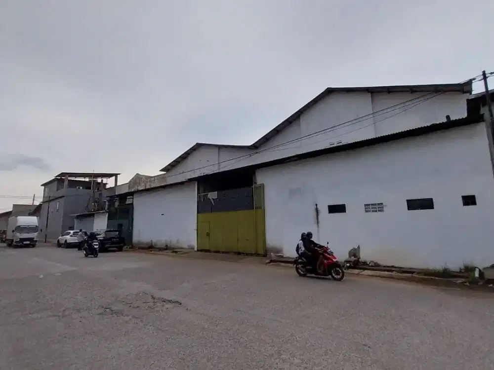 Gudang Dadap luas 555m, rapi , bebas banjir