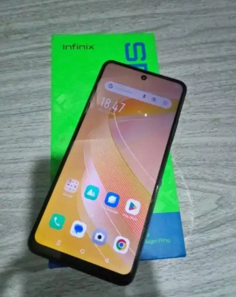 Infinix smart 8 4+4/128 Fullset