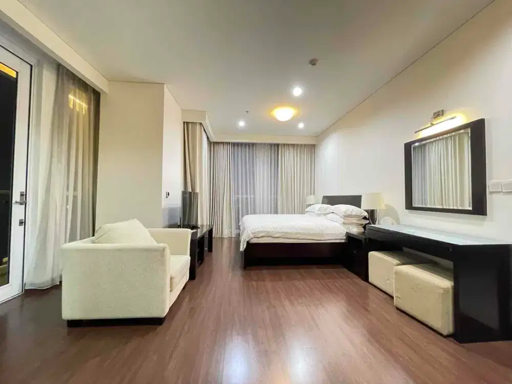 Pakubuwono House 2+1 Bedroom Available for Sale