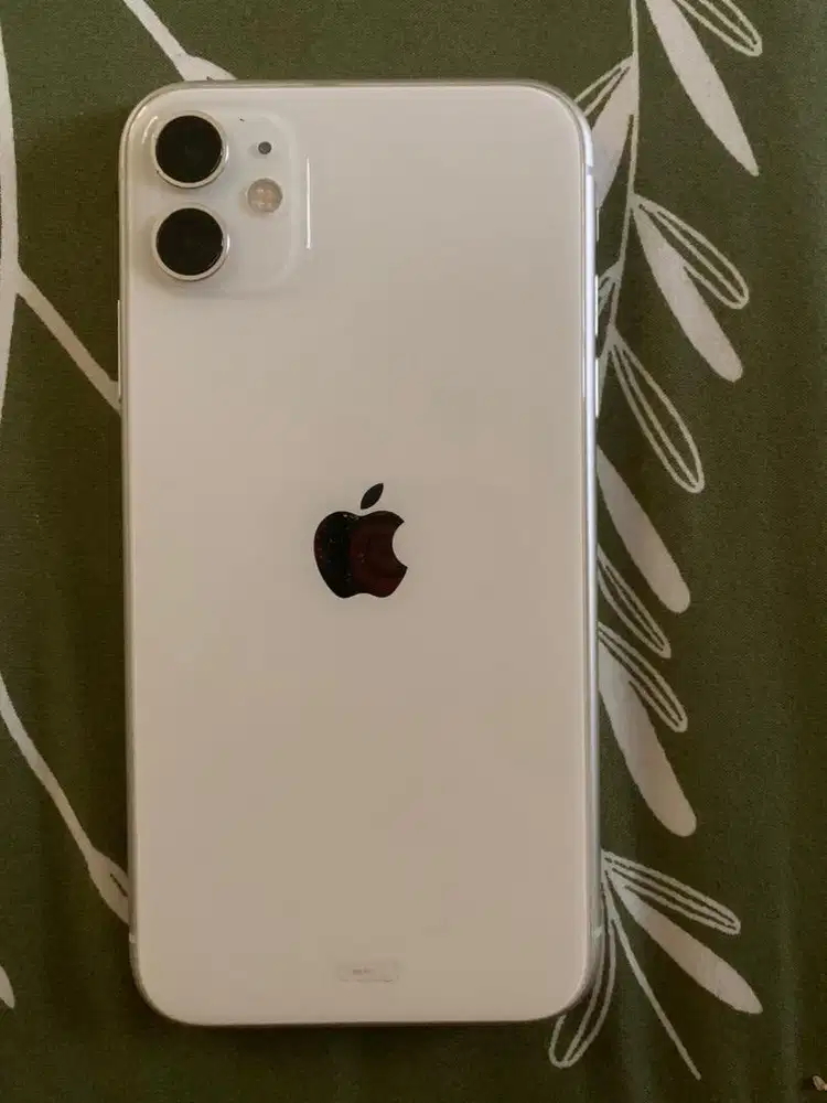 IPHONE 11 4/64gb BLIBLI