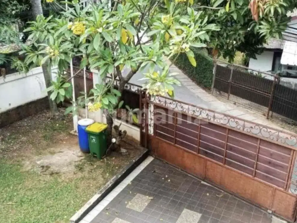 Rumah di Cilandak Jakarta Selatan
