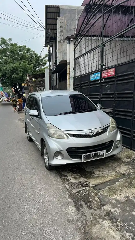 AVANZA VELOZ 2012 MATIC