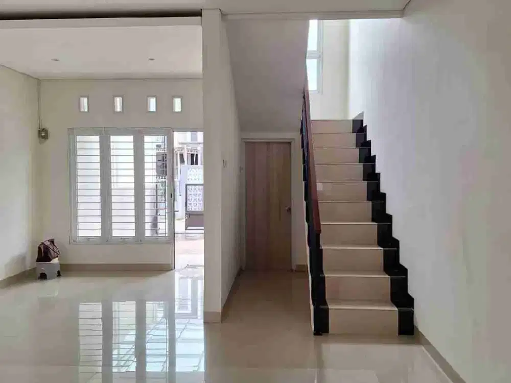 Dijual rumah siap huni di Cisaranteun Arcamanik