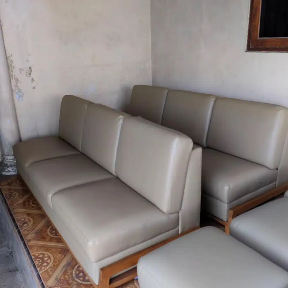 Custom sofa lobby-resto-apart-hotel-RS