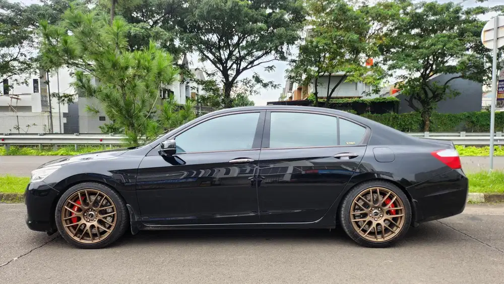 Honda Accord 2013 Bensin