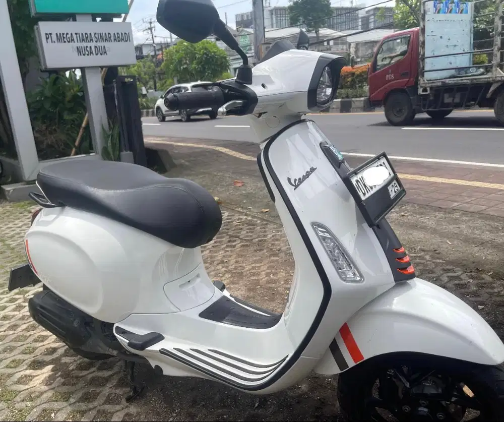 JUAL MURAH VESPA SPRINT S 150 ABS 2024 MULUSSS
