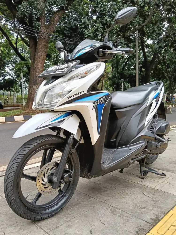 DIJUAL CASH HONDA VARIO KZR 125 THN 2013 PJK IDUP