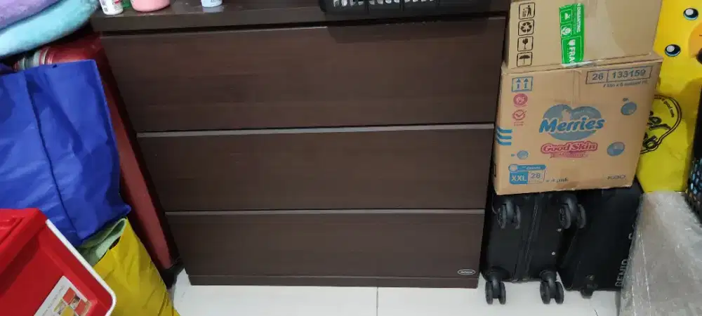 LEMARI LACI DRAWER INFORMA