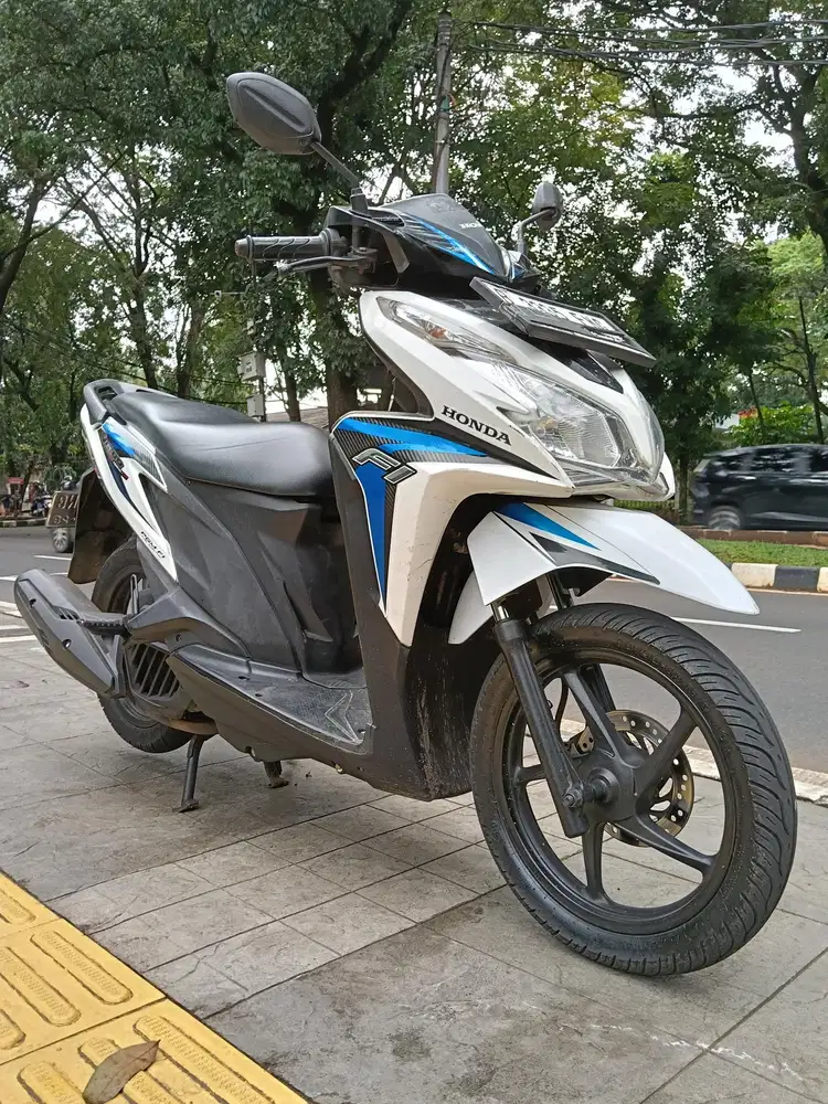 DIJUAL CASH HONDA VARIO KZR 125 CBS THN 2013 PJK IDUP SIAP PAKAI