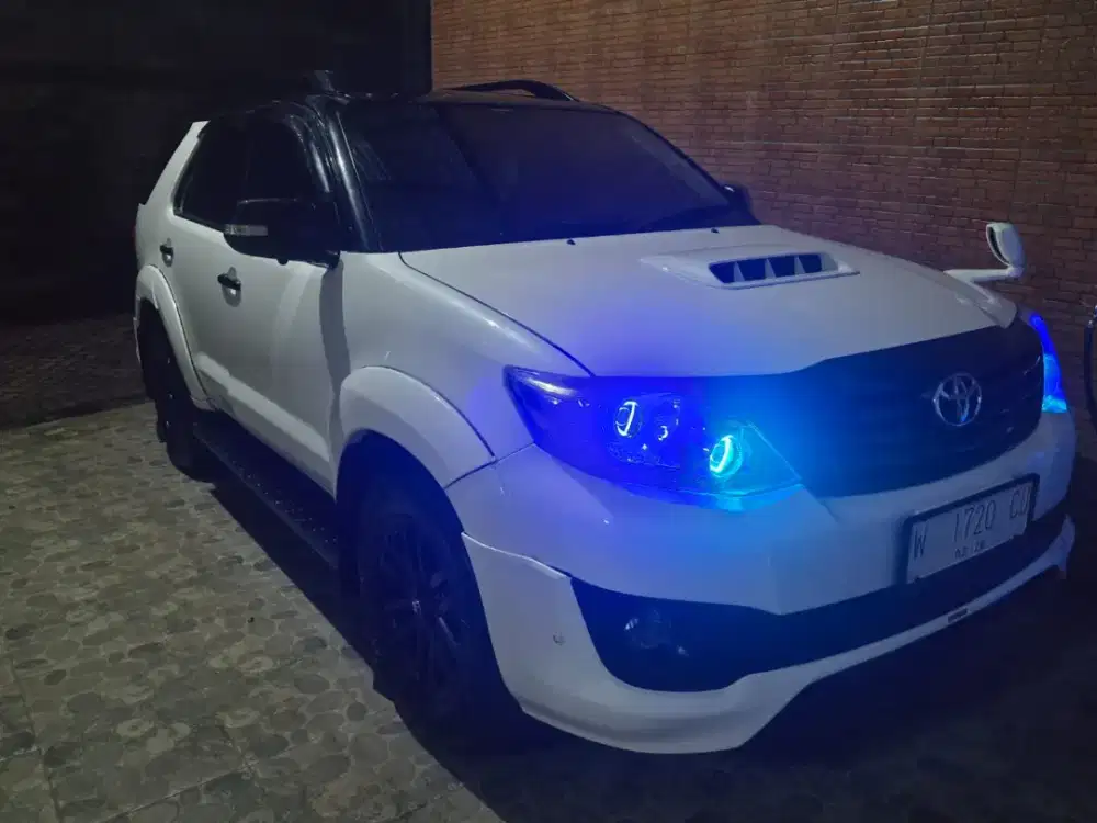 Toyota Fortuner Vnt Trd AT 2013