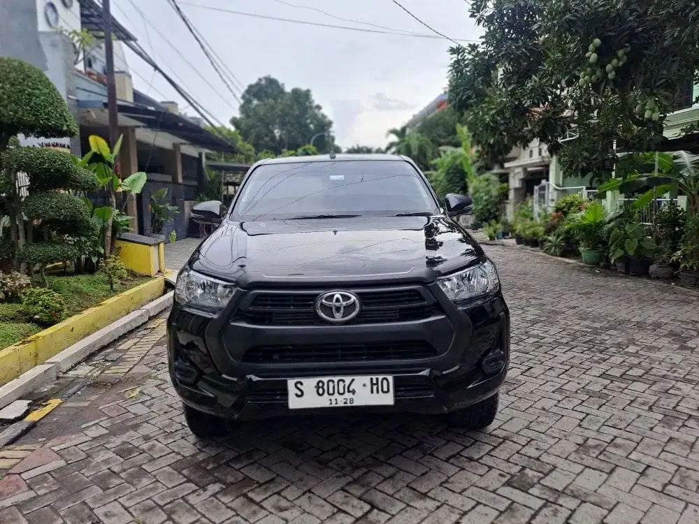 TOYOTA HILUX E 4X4 DOUBLE CABIN MANUAL 2023