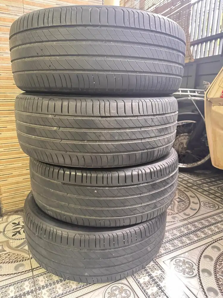 Michelin primacy 4 215/55/17