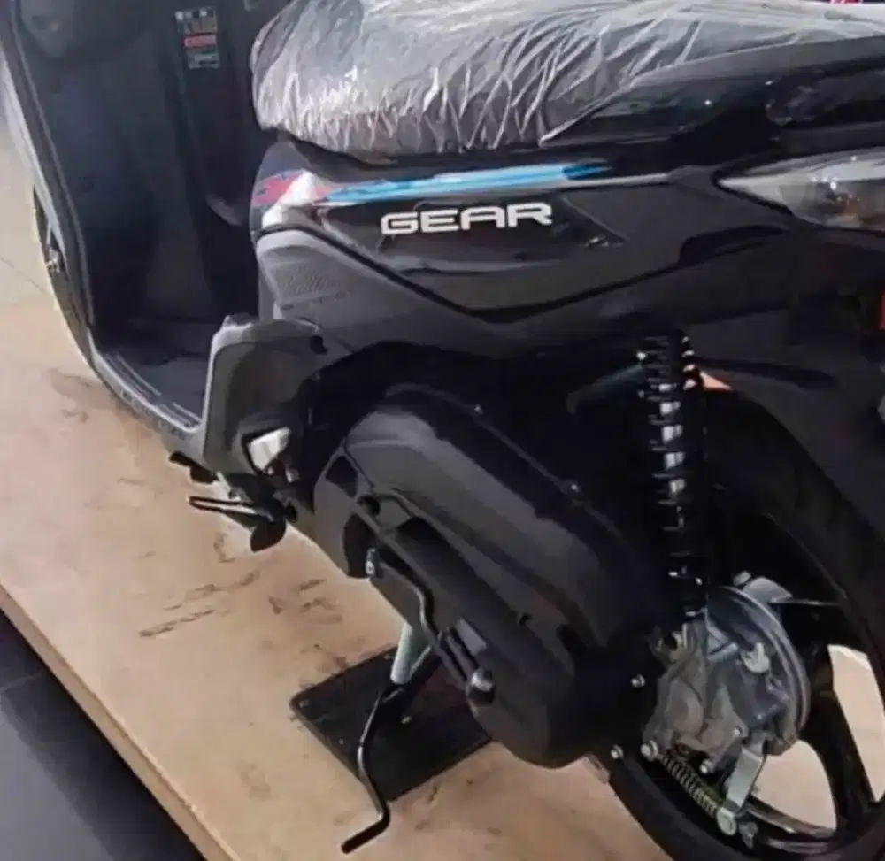 Yamaha Gear 125cc 2023 hitam