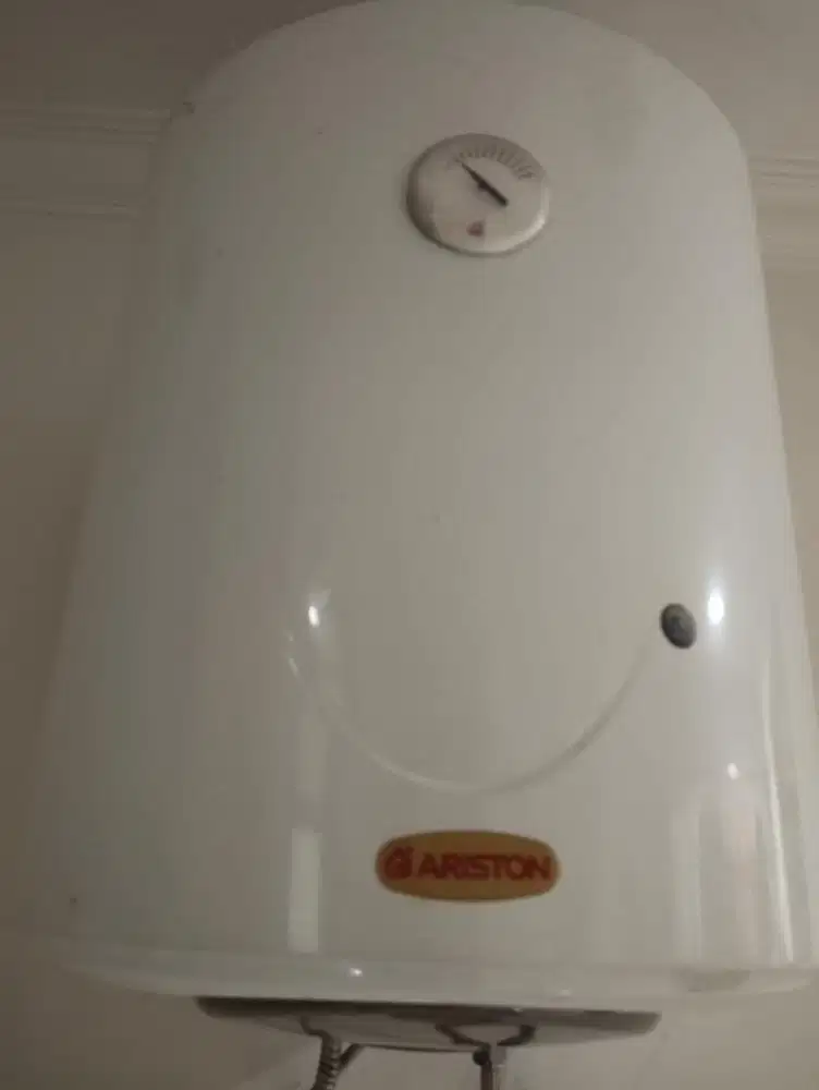 Ariston water heater TI50R