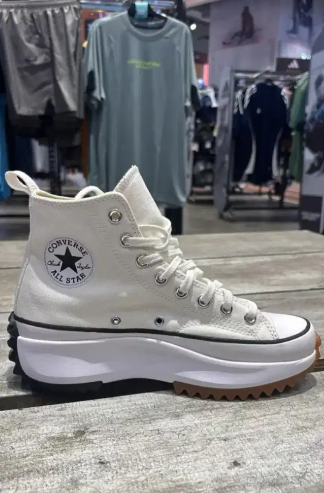 Separu converse ori store