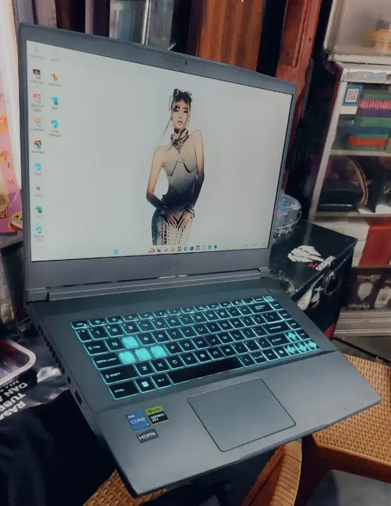 Laptop Msi B12VE RTX4050 Core i7-12650H Garansi On