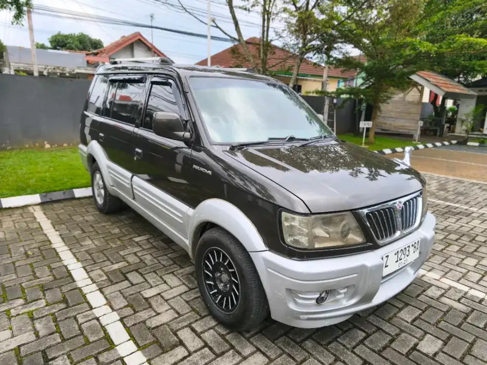 Jual mitshubitshi kuda grandia tahun 2003