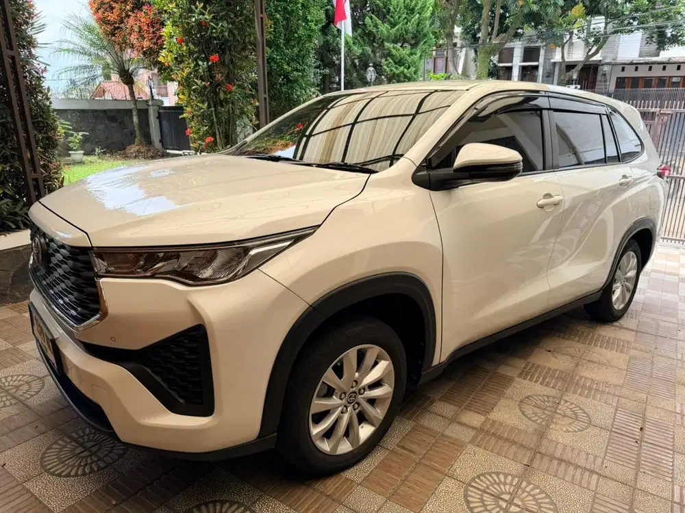 JUAL INNOVA ZENIX V 2023 PUTIH ISTIMEWA