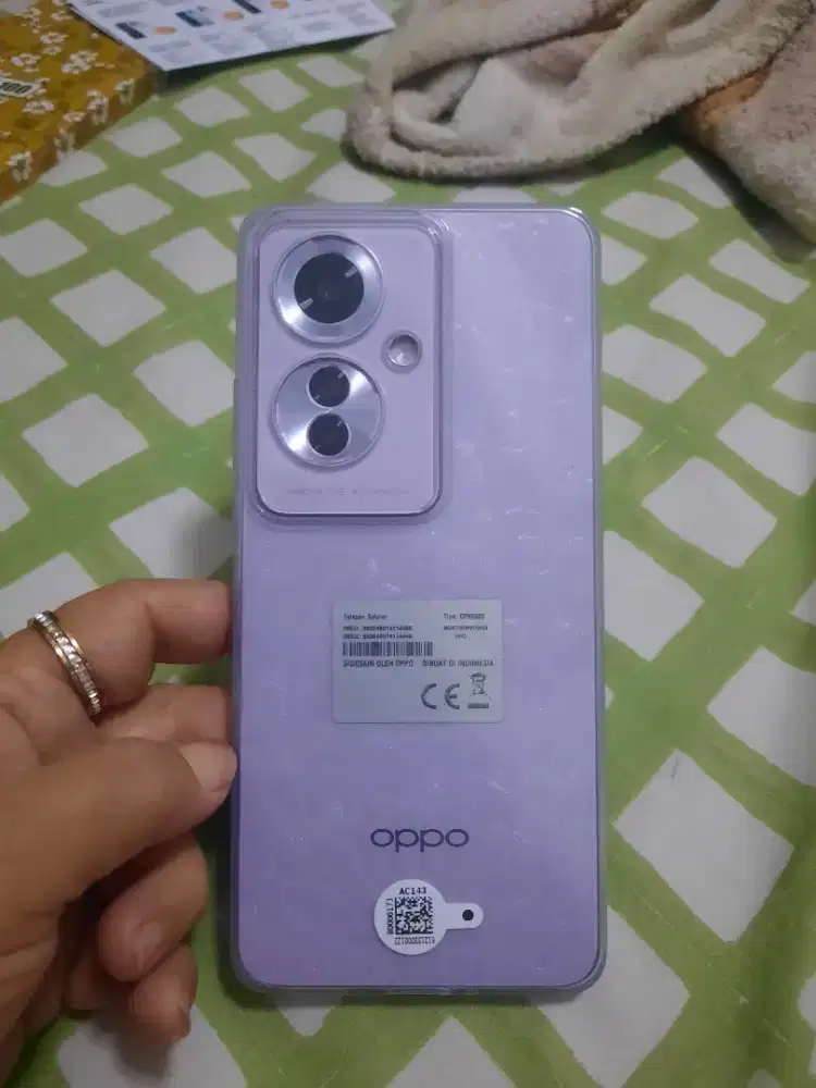 Reno  11 F 5G warna purple